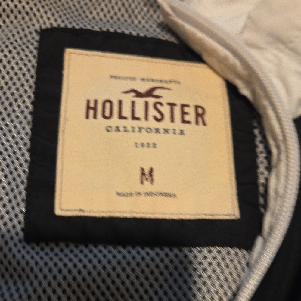 Hollister Black and White Hooded Jacket - Picture 4 of 4